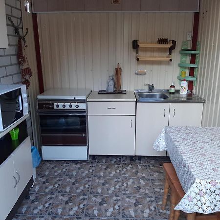Mini Hotel Уютный Дворик Odessa Exterior foto