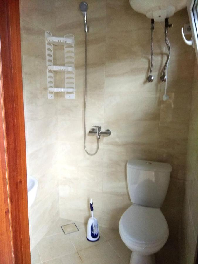 Mini Hotel Уютный Дворик Odessa Exterior foto